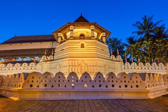 Serene Home Kandy Exterior photo